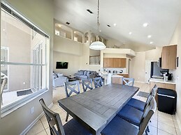 Luxury 6BD 3 5BA Pool Home in Windsor Palms Resort