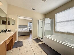 Luxury 6BD 3 5BA Pool Home in Windsor Palms Resort