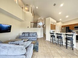 Luxury 6BD 3 5BA Pool Home in Windsor Palms Resort