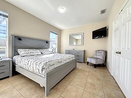 Luxury 6BD 3 5BA Pool Home in Windsor Palms Resort