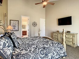 Fantastic 7 Bed 6 Bath in Prestigious Gated Comm