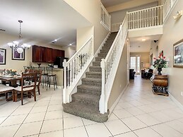 Fantastic 7 Bed 6 Bath in Prestigious Gated Comm