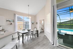 Amazing 6 Bed Disney Dream Getaway in Windsor Palm