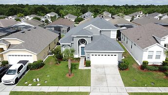 Amazing 6 Bed Disney Dream Getaway in Windsor Palm