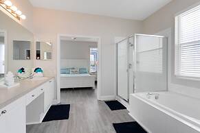 Amazing 6 Bed Disney Dream Getaway in Windsor Palm
