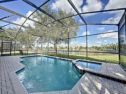 This Amazing 6 Bedroom Property With a Lake View