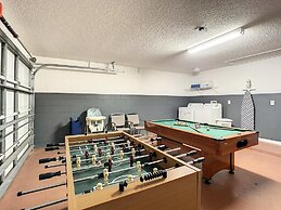 Emerald Island Resort 4 bed 3 Bath With Pool spa