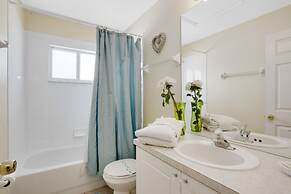 Fantastic Resort 5BR House - South Facing Pool Spa