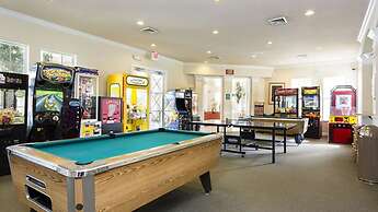 Windsor Palms 3 bed Condo in Gated Resort