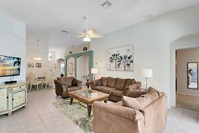 4 Bedroom 3 Bath South Facing Pool Spa Villa