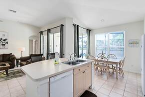 4 Bedroom 3 Bath South Facing Pool Spa Villa