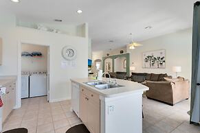 4 Bedroom 3 Bath South Facing Pool Spa Villa