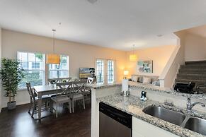 Lucaya Village Resort - 4 Bed 3 Bath Townhouse