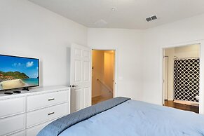 Lucaya Village Resort - 4 Bed 3 Bath Townhouse