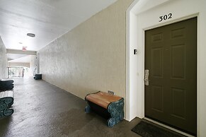 Amazing Resort 2 bed Condo Close to Disney