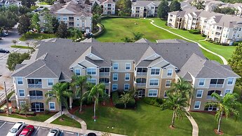 Amazing Resort 2 bed Condo Close to Disney
