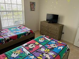 Amazing Resort 2 bed Condo Close to Disney