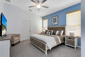 Immaculate 4 Bedrooms 3 Bathroom in Windsor Palms