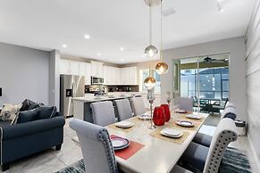 Luxury Town Home With Splash Pool in Solara Resort