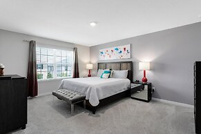 Luxury Town Home With Splash Pool in Solara Resort