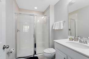 Luxury Town Home With Splash Pool in Solara Resort