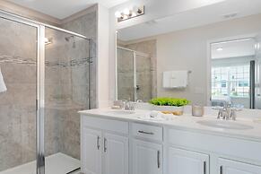 Luxury Town Home With Splash Pool in Solara Resort