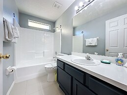 4 Bed in Emerald Island Resort Mins to Disney