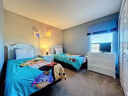 4 Bed in Emerald Island Resort Mins to Disney