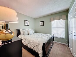 4 Bed in Emerald Island Resort Mins to Disney