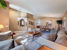 4 Bed in Emerald Island Resort Mins to Disney