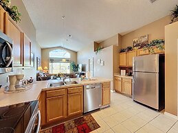 4 Bed in Emerald Island Resort Mins to Disney