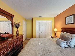 4 Bed in Emerald Island Resort Mins to Disney