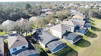 4 Bed in Emerald Island Resort Mins to Disney