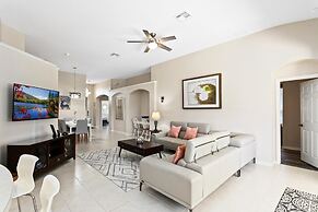 South Facing Pool 4 Bedroom 3 Bath Villa