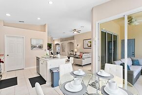 South Facing Pool 4 Bedroom 3 Bath Villa