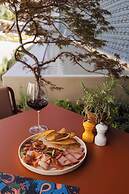DUO Hotel Lisbon, Curio Collection by Hilton
