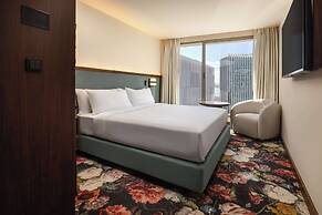 DUO Hotel Lisbon, Curio Collection by Hilton