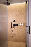 DUO Hotel Lisbon, Curio Collection by Hilton