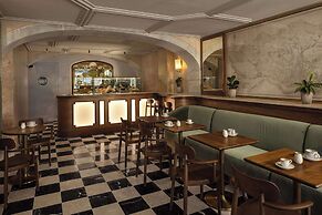 DUO Hotel Lisbon, Curio Collection by Hilton
