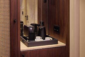 DUO Hotel Lisbon, Curio Collection by Hilton