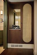 DUO Hotel Lisbon, Curio Collection by Hilton