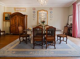 Paris Prestige Rousseau Residence