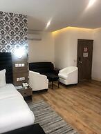 Crownsville Hotel - Airport Road