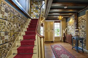 Luxury 8 Bed Manor House Hot Tub Cinema Room Skytv