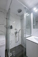 Fully Renovated Flat in Prime Location