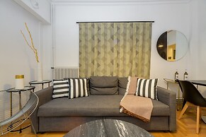 Fully Renovated Flat in Prime Location