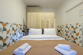 Fully Renovated Flat in Prime Location