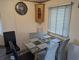 Beach House - Dog Friendly, Anderby Creek