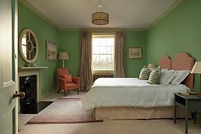 Dabton House