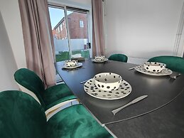 Tyburn Home, Birmingham With Free Parking